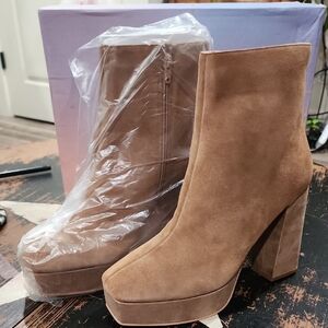 LISA VICKY Bam PLATFORM Suede Bootie Cognac WOMENS SIZE 10 New!